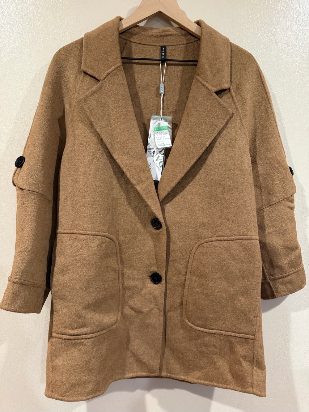 NWT Women's Camel Single-Breasted Coat Size Medium 100% Wool